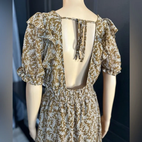 Floral open back Brown Dress - Picture 4 of 8